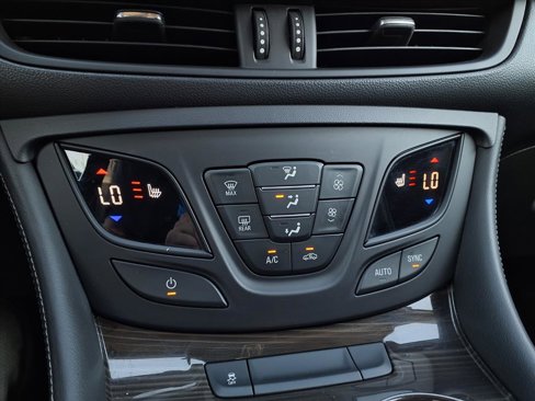 Used 2019 Buick Envision Essence image 9