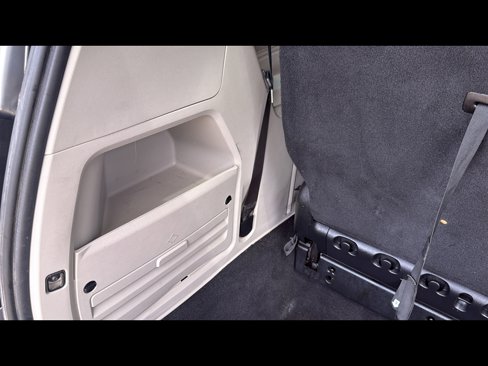 Used 2019 Dodge Grand Caravan SE image 29