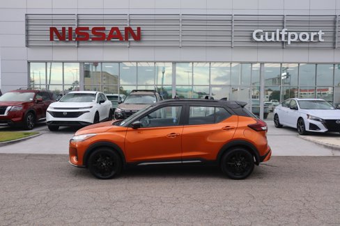 Used 2023 Nissan Kicks SR w/ Interior Electronics Package image 3