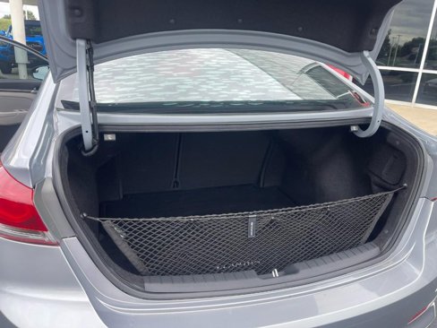 Used 2017 Hyundai Elantra SE image 15