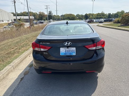 Used 2013 Hyundai Elantra GLS w/ Preferred Pkg image 6