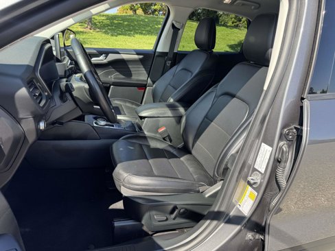 Used 2022 Ford Escape SEL image 12