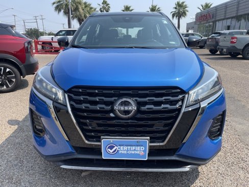 Used 2023 Nissan Kicks SR image 2