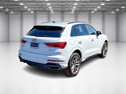 Certified 2025 Audi Q3 2.0T Premium image 5