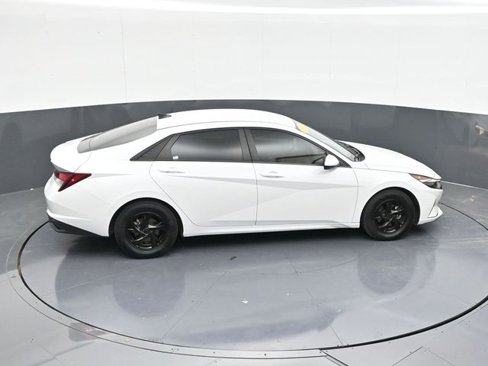 Used 2022 Hyundai Elantra SE image 62