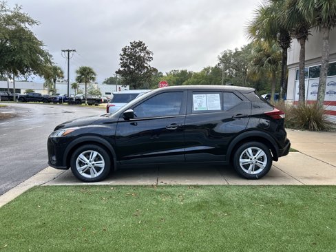 Used 2023 Nissan Kicks S image 4