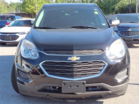 Used 2017 Chevrolet Equinox LS image 23