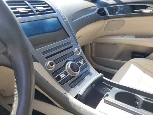 Used 2018 Lincoln MKZ Reserve image 11