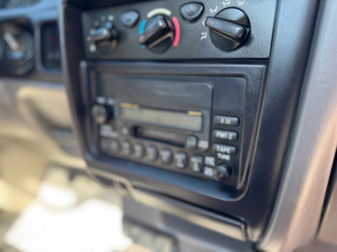 Used 2004 Toyota Tacoma 2WD Regular Cab image 25