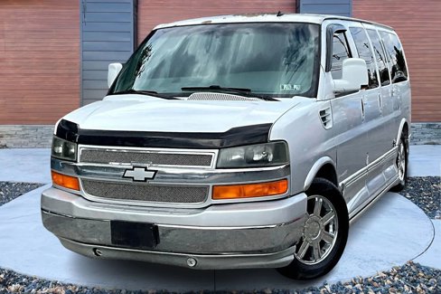 Used 2010 Chevrolet Express 1500 AWD w/ Preferred Equipment Group image 11