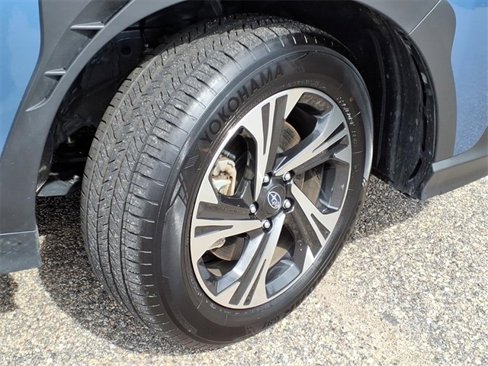 Used 2024 Subaru Crosstrek 2.0i Premium image 4