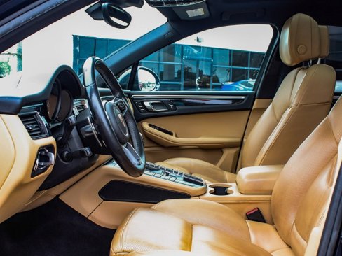 Used 2018 Porsche Macan image 30