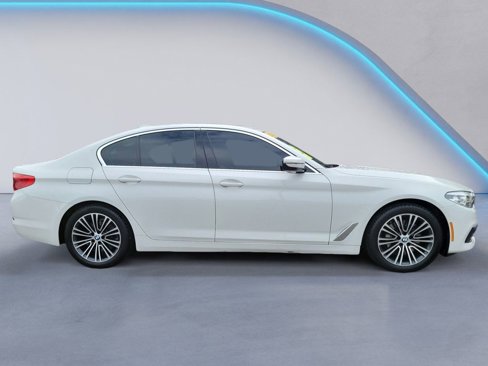 Used 2019 BMW 530i xDrive image 3