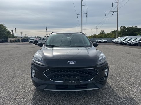 Used 2022 Ford Escape Titanium w/ Class II Trailer Tow Package image 2