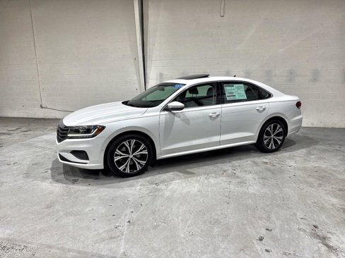 Used 2020 Volkswagen Passat 2.0T SEL image 16