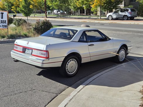 Used 1991 Cadillac Allante image 5