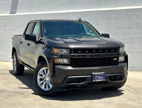 Used 2021 Chevrolet Silverado 1500 Custom w/ Safety Confidence Package image 2