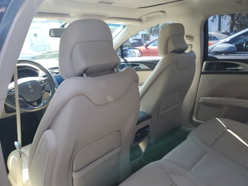 Used 2018 Lincoln MKZ Reserve image 6