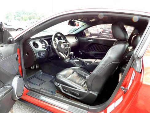 Used 2011 Ford Mustang Premium image 25