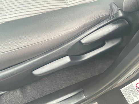 Used 2015 Toyota RAV4 LE image 44