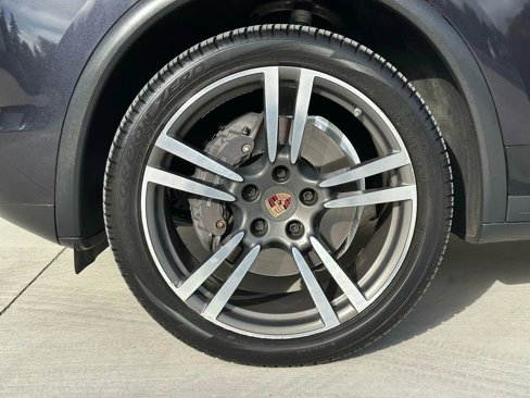 Used 2014 Porsche Cayenne image 35