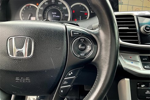 Used 2015 Honda Accord Touring image 16