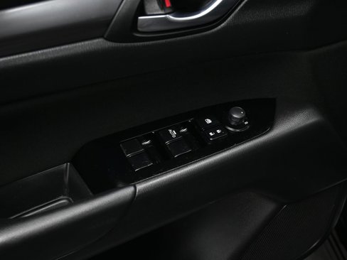 Used 2017 MAZDA CX-5 Sport image 10