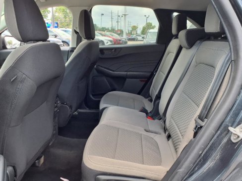 Used 2022 Ford Escape SE w/ Cold Weather Package image 10