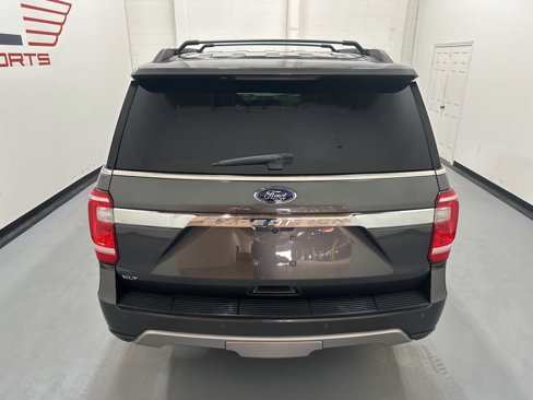Used 2018 Ford Expedition XLT w/ Equipment Group 202A image 11