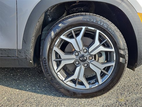 Certified 2021 Kia Seltos EX image 9