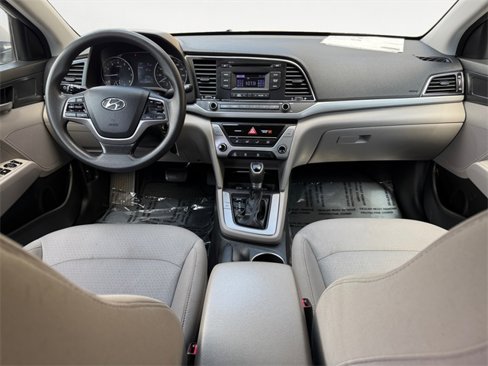 Used 2018 Hyundai Elantra SE image 10