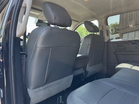 Used 2020 RAM 1500 Tradesman w/ Chrome Appearance Group image 37