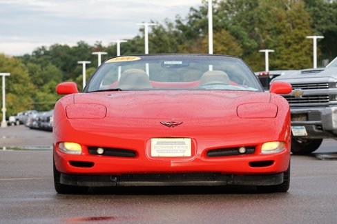 Used 2000 Chevrolet Corvette Convertible w/ Performance Handling Pkg image 8