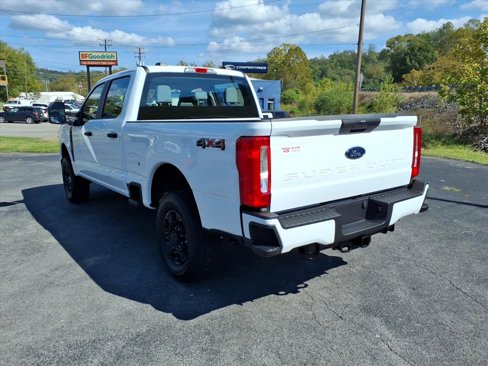 New 2026 Ford F250 4x4 Crew Cab Super Duty image 3
