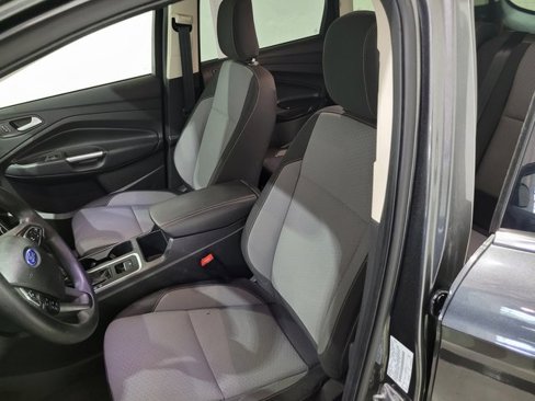 Used 2019 Ford Escape SE image 46