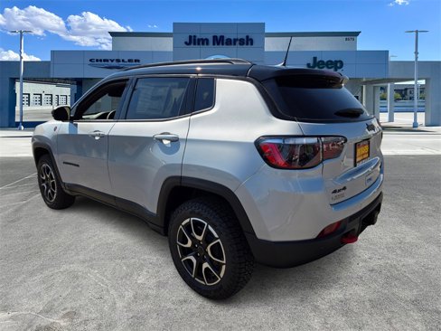 New 2025 Jeep Compass Trailhawk w/ Trailer Tow Group image 3