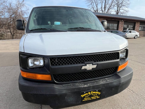 Used 2007 Chevrolet Express 2500 image 6