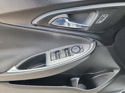 Used 2023 Chevrolet Malibu LS image 12