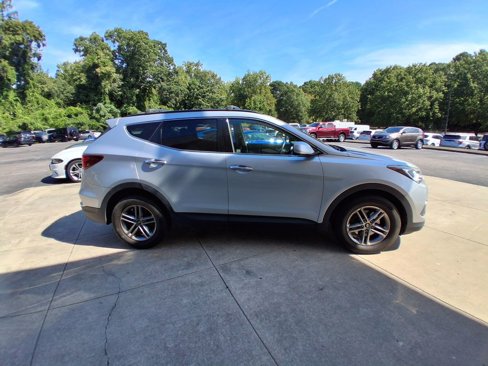 Used 2017 Hyundai Santa Fe Sport image 3