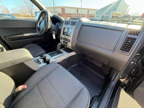 Used 2011 Ford Escape XLT image 21