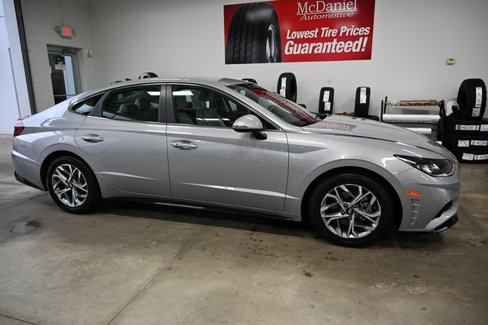 Used 2023 Hyundai Sonata SEL w/ Preferred Accessory Package image 4