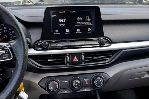 Certified 2020 Kia Forte LXS image 6