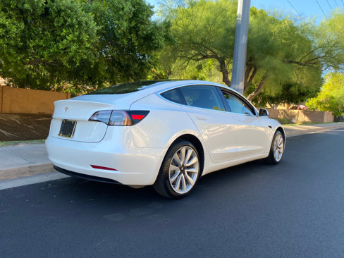 Used 2019 Tesla Model 3 Mid Range image 3