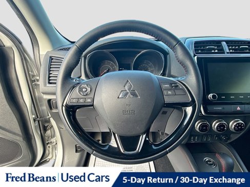 Used 2022 Mitsubishi Outlander Sport LE image 12