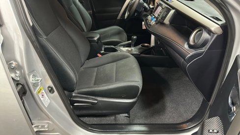 Used 2014 Toyota RAV4 XLE image 16