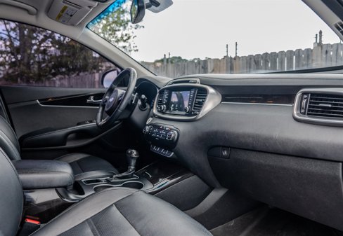 Used 2017 Kia Sorento EX w/ EX Premium Package image 32