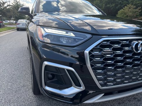 Certified 2025 Audi Q5 2.0T Premium Plus image 24