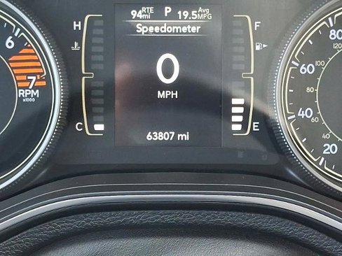 Used 2019 Jeep Cherokee Latitude w/ Popular Appearance Group image 19