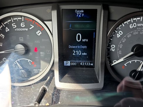 Used 2023 Toyota Tacoma TRD Off-Road image 24