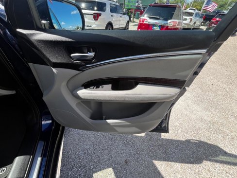 Used 2017 Acura MDX FWD w/ Technology Package image 13